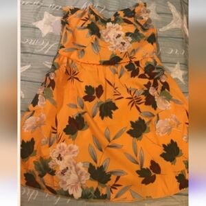 Girls summer dress size 5/6 yellow flowers 💐 NWOT sleeves pretty colors